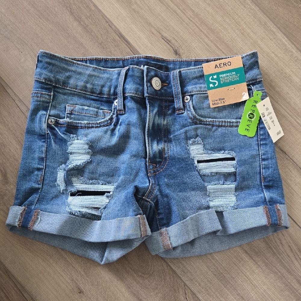 Aeropostale stretchy low rise midi denim shorts NWT